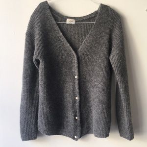 Aritzia Wilfred front to back cardigan